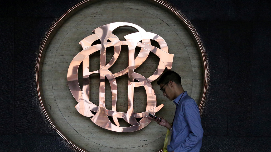 Banco central de Perú ve temporal impacto en inflación; Moody's sube estimado de crecimiento 
