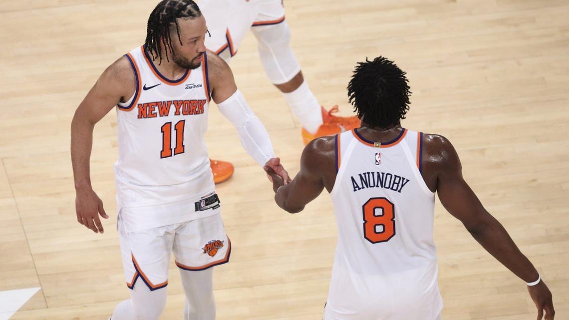 Knicks hold momentum, but Cavs no stranger to playoff comebacks 