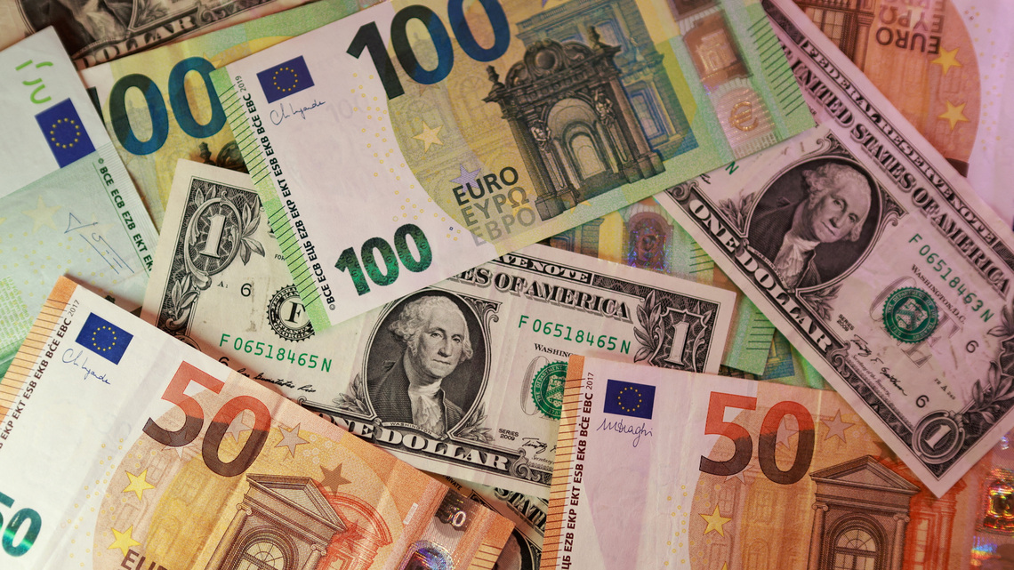 Euro zone bond yields rise as French borrowing costs hit 24-year high
