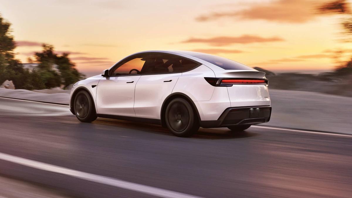  2025 Tesla Model Y Tesla