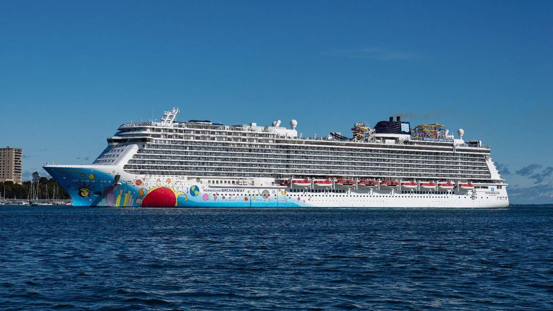 Man overboard on Norwegian cruise; Carnival reacts to data breach claim 