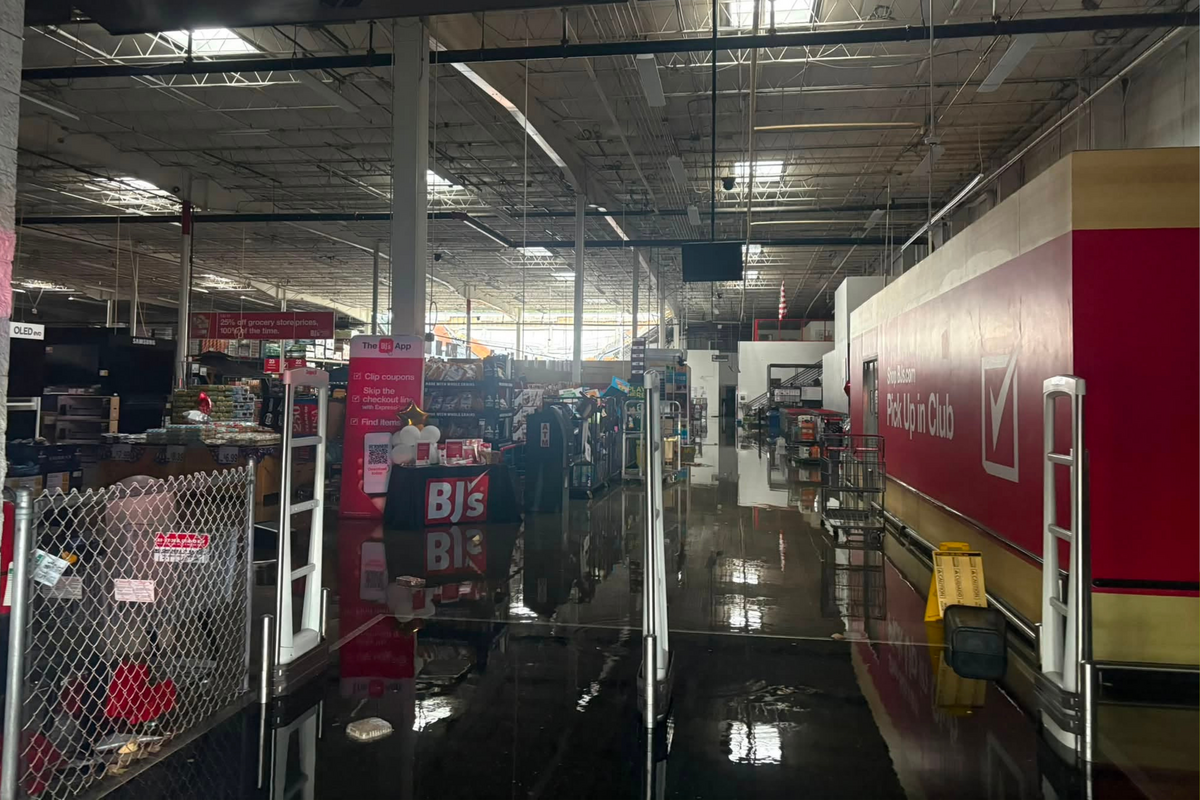  The flooded interior of the BJ’s Wholesale Club in Ocean Township, New Jersey, after its roof collapsed on July 6, 2026. 