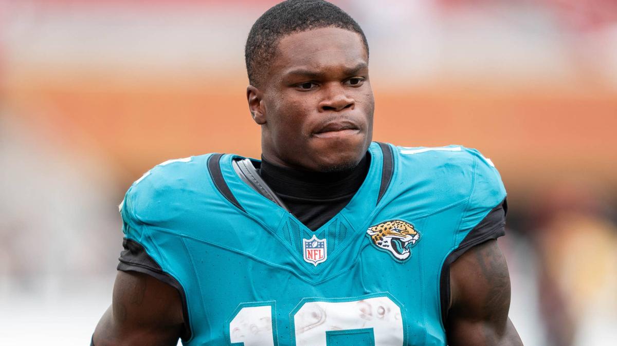Jacksonville Jaguars wide receiver and cornerback Travis Hunter (12)