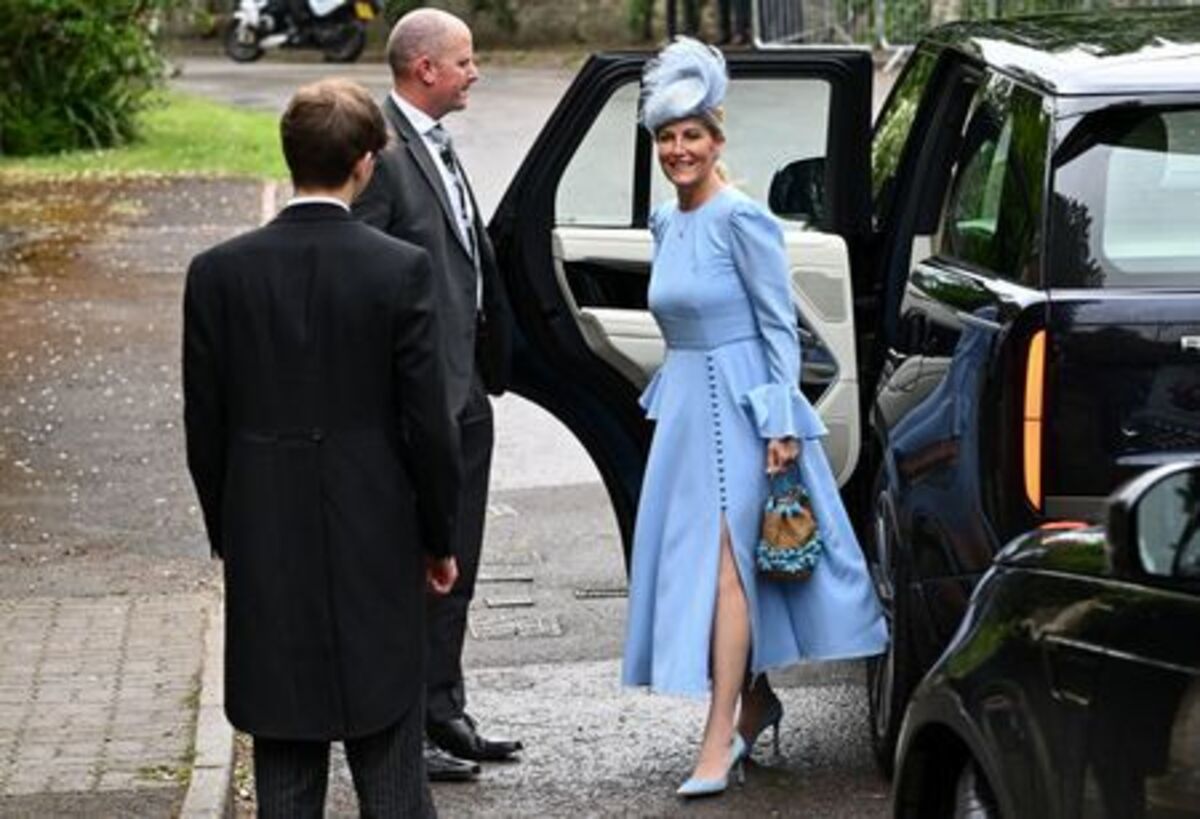 Britain's Sophie, Duchess of Edinburgh arrives to attend the wedding of Princess Anne's son, Peter Phillips and Harriet Sperling at All Saints' Church in Kemble, Cirencester, Britain, June 6, 2026. REUTERS/Dylan Martinez