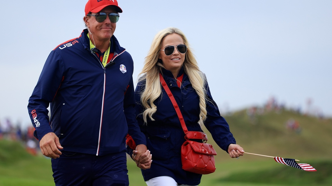 Phil Mickelson Responds to Dramatic Allegations About Marriage to Wife Amy 