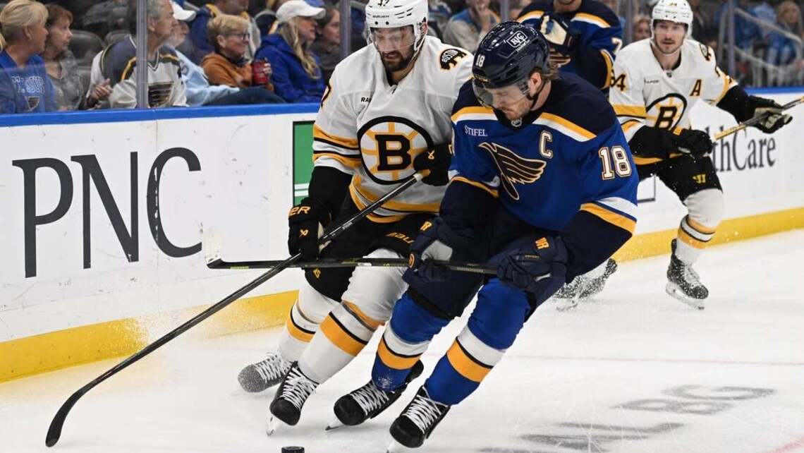 Joel Hofer's 31 saves lead Blues to convincing win over Bruins 