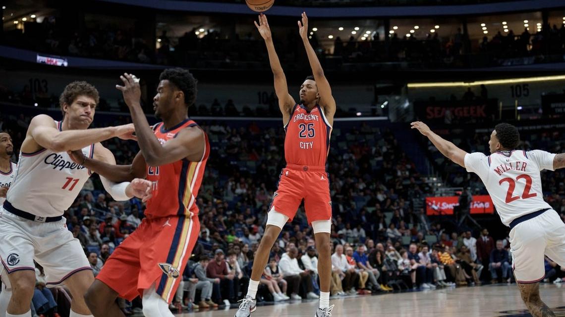 Two of West's worst face off as Pelicans visit Kings  