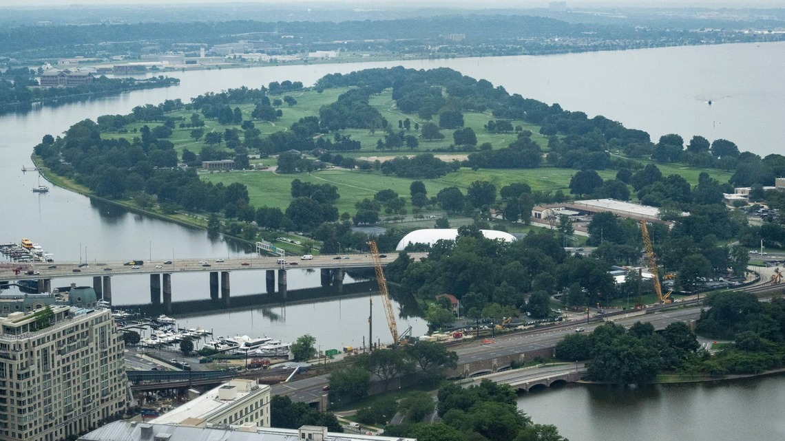 East Potomac Golf Redesign Raises a Bigger Public-Access Question