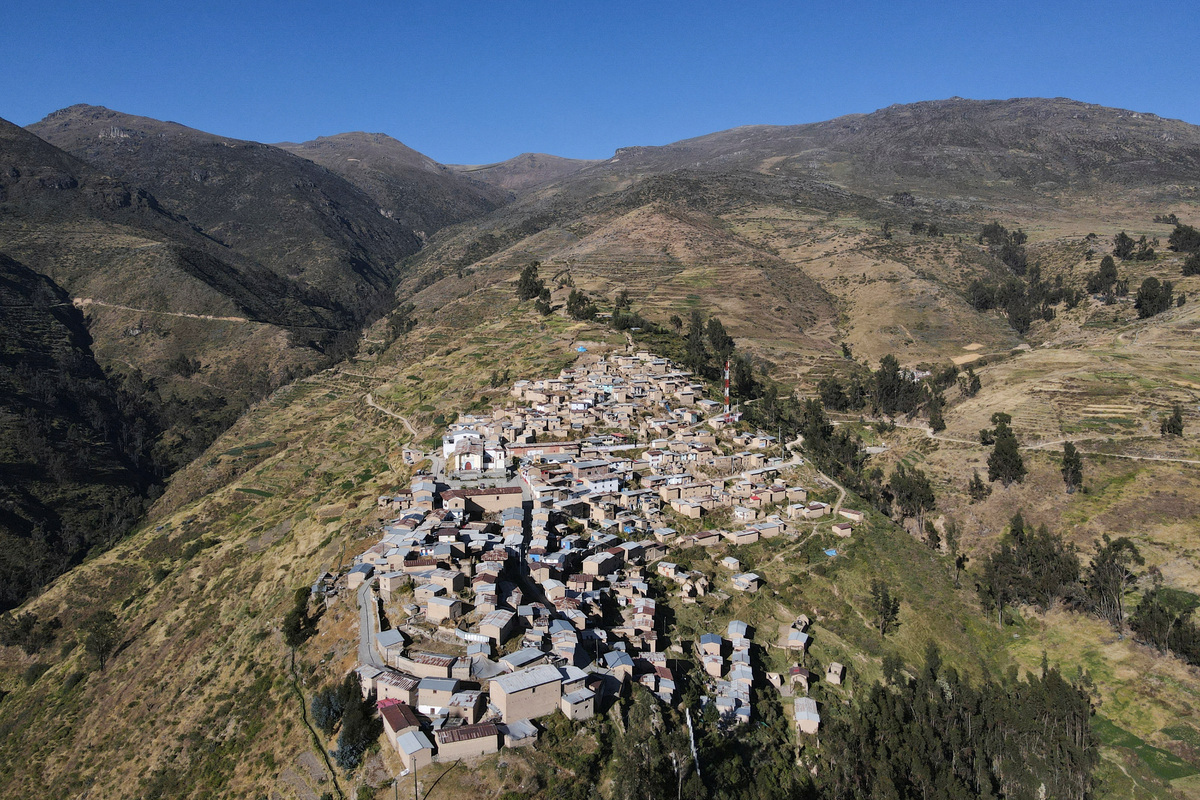 A drone view shows the town where voters backed conservative presidential candidate Keiko Fujimori and leftist candidate Roberto Sanchez in the June 7 election in a rare close tie that mirrors a razor-thin national race, in Lahuaytambo, Peru, June 12, 2026. REUTERS/Alessandro Cinque