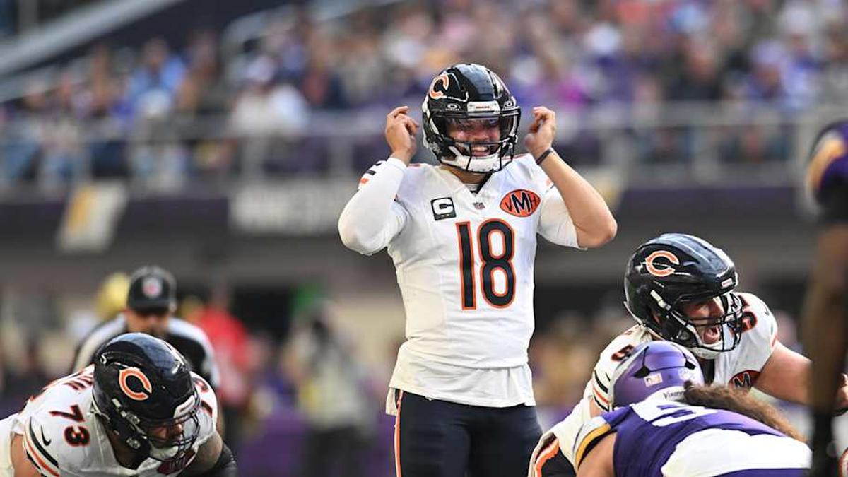  Nov 16, 2025; Minneapolis, Minnesota, USA; Chicago Bears quarterback Caleb Williams (18) calls a play during the second quarter against the Minnesota Vikings at U.S. Bank Stadium. Mandatory Credit: Jeffrey Becker-Imagn Images | Jeffrey Becker-Imagn Images 
