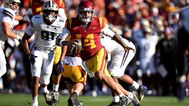 No. 18 Southern California surges past Washington, holds on for win