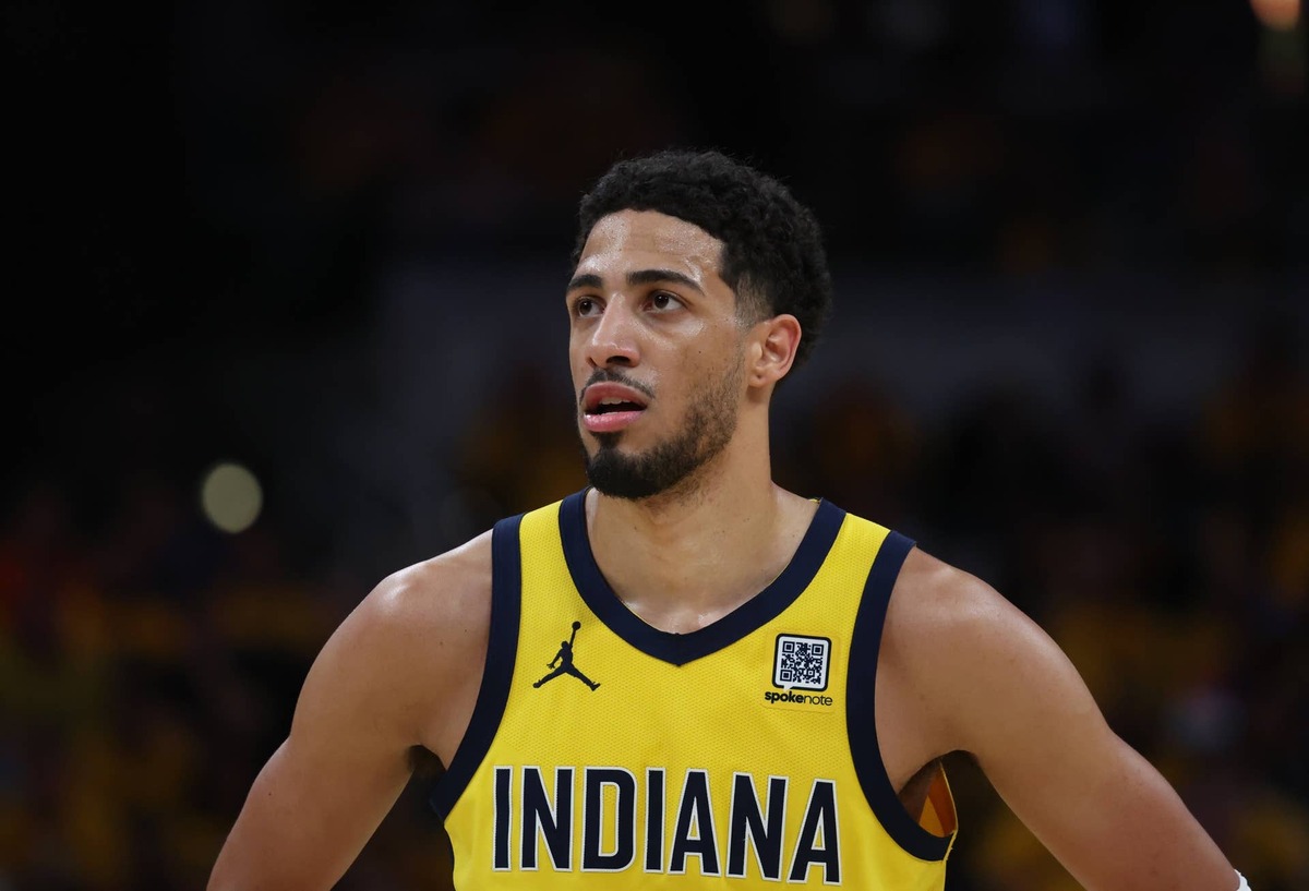  May 27, 2025; Indianapolis, Indiana, USA; Indiana Pacers guard Tyrese Haliburton (0) stands on court during the second quarter against the New York Knicks of game four of the eastern conference finals for the 2025 NBA Playoffs at Gainbridge Fieldhouse. Mandatory Credit: Trevor Ruszkowski-Imagn Images 