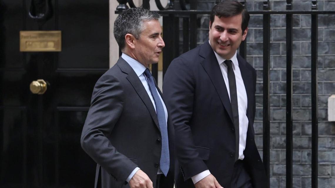 Britain’s Starmer tells social media firms he is considering a child ban