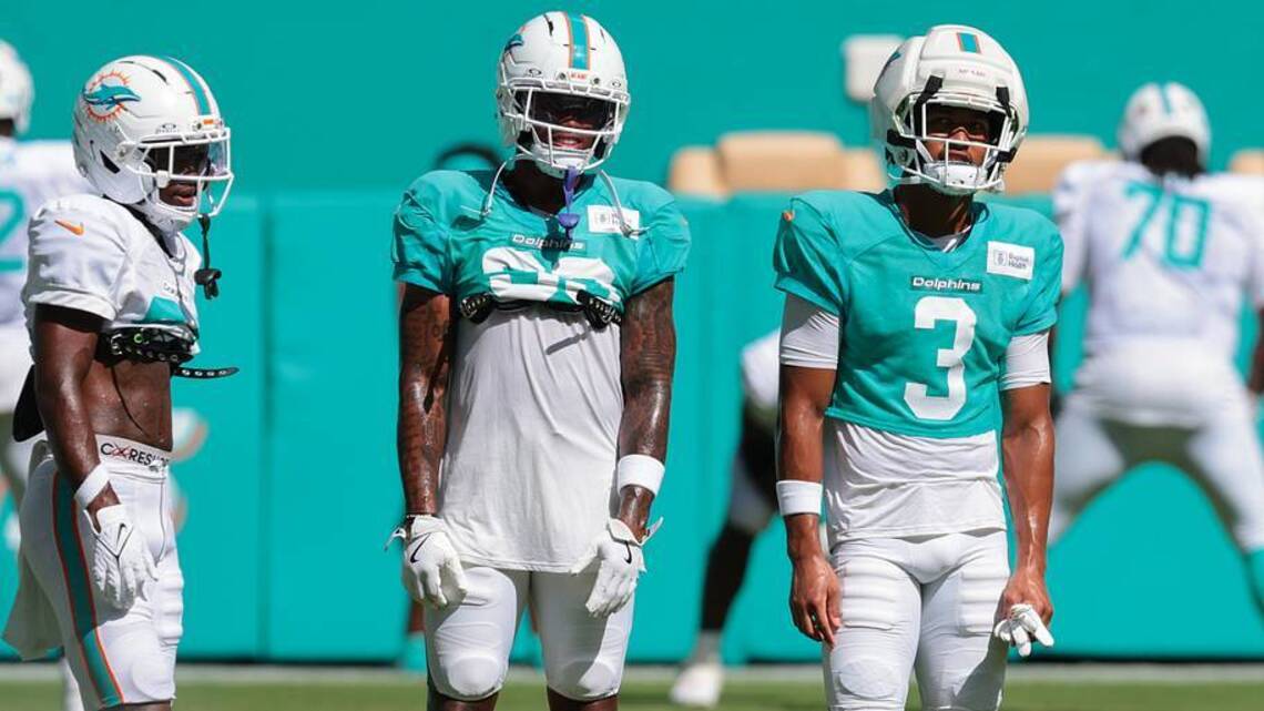 Dissecting the First Dolphins Depth Chart of 2026: Rookies at the Forefront