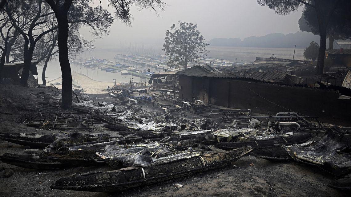 Commentary: Major news outlets and Democrats are pretending weather isn't affected by climate