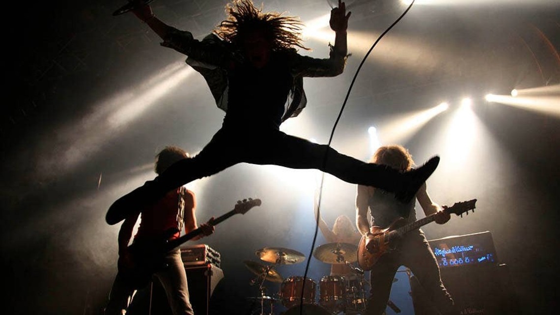 '80s Metal Band Announces Update on New 'Roar' Album 