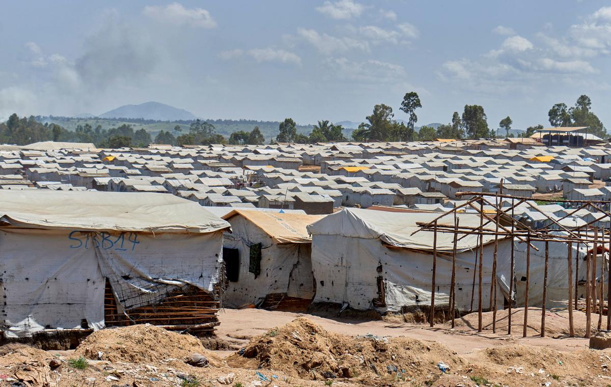 Tented shelters stand at the Kigonze camp for internally displaced persons, as authorities intensify efforts to contain an Ebola outbreak caused by the Bundibugyo virus in Bunia, Democratic Republic of Congo, May 25, 2026. REUTERS/Gradel Muyisa Mumbere