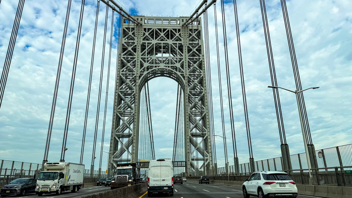 Retired NYPD cop accused of fatally shooting man in road rage incident ...