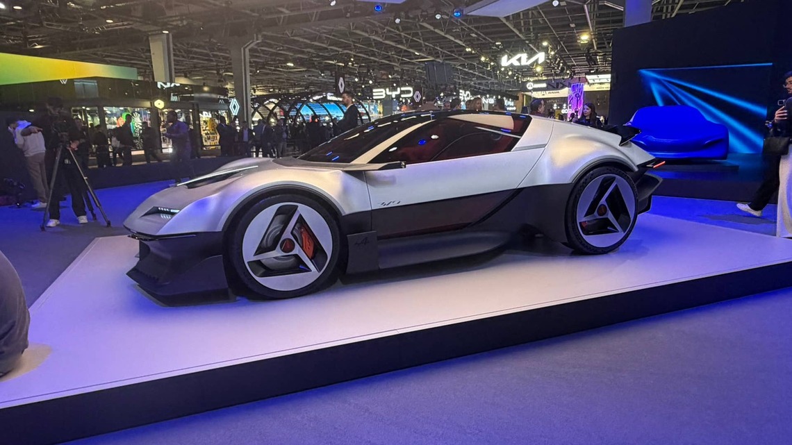 Alpine A310 Vision Concept Brings a 1970s Sports Car Into the Future