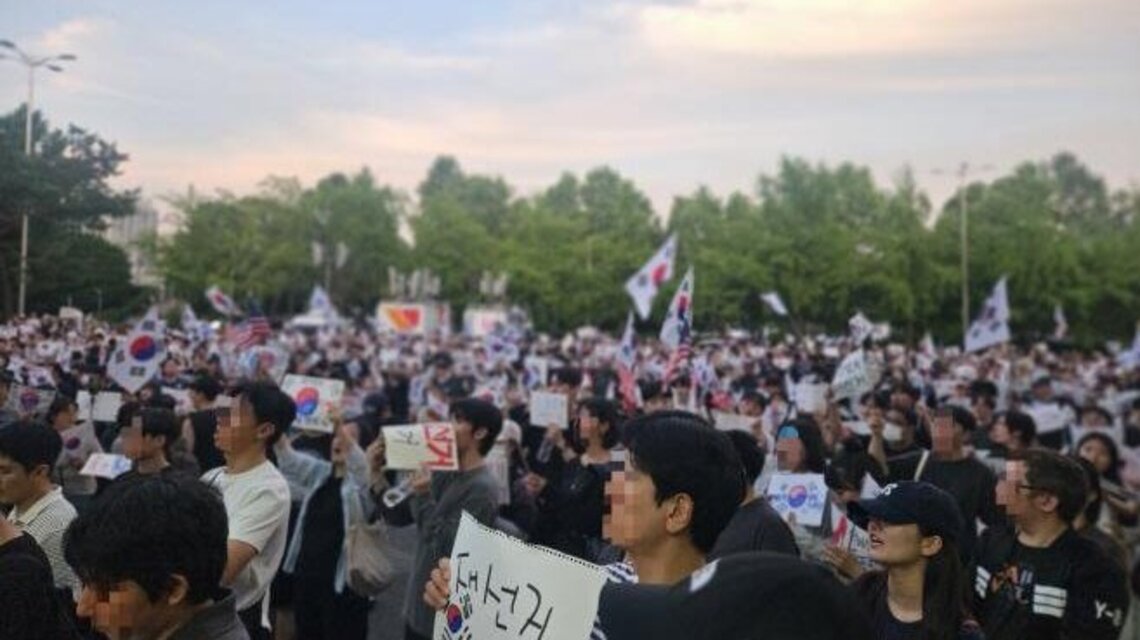 South Korea's young protesters put process before results 