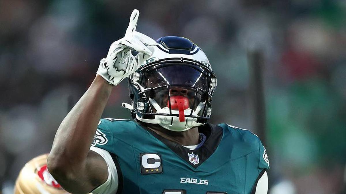  Jan 11, 2026; Philadelphia, PA, USA; Philadelphia Eagles wide receiver A.J. Brown (11) celebrates first down against the San Francisco 49ers during the first quarter in an NFC Wild Card Round game at Lincoln Financial Field. Mandatory Credit: Bill Streicher-Imagn Images | Bill Streicher-Imagn Images 