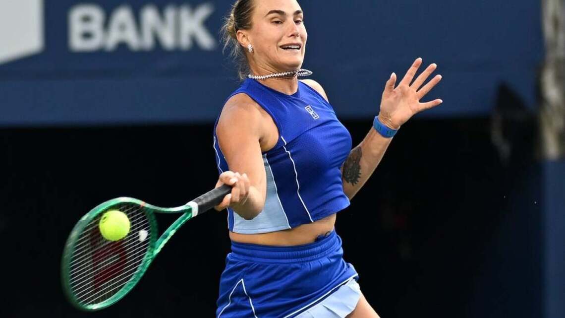 Aryna Sabalenka, Iga Swiatek work for opening wins in Toronto 