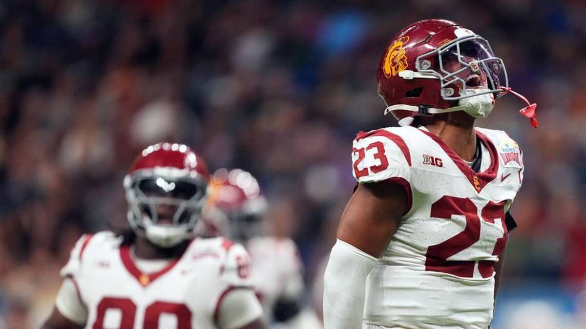  Dec 30, 2025; San Antonio, TX, USA; Southern California Trojans linebacker Desman Stephens II (23) celebrates against the TCU Horned Frogs in the second half during the Alamo Bowl at Alamodome. Mandatory Credit: Kirby Lee-Imagn Images | Kirby Lee-Imagn Images 