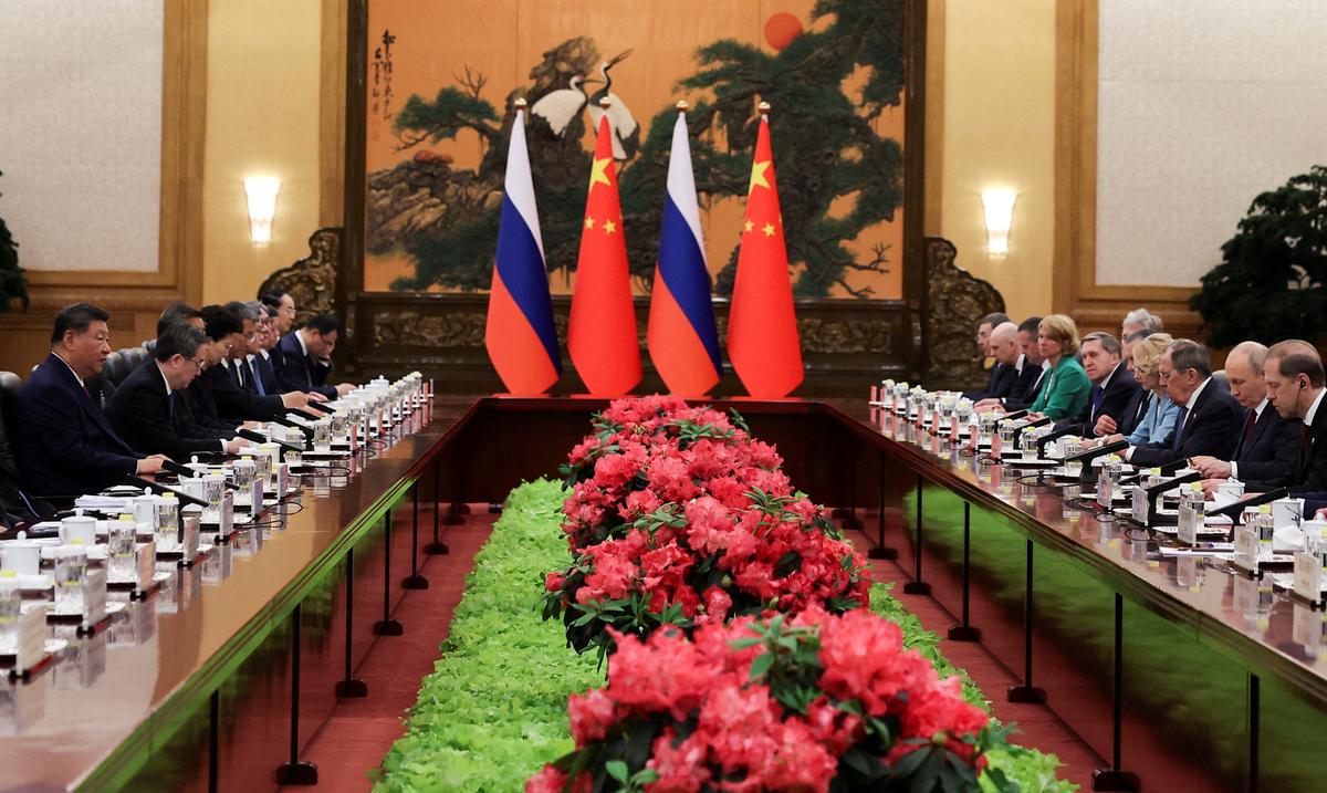 Russian President Vladimir Putin and Chinese President Xi Jinping attend a bilateral meeting at the Great Hall of the People in Beijing, China May 20, 2026. REUTERS/Maxim Shemetov/Pool