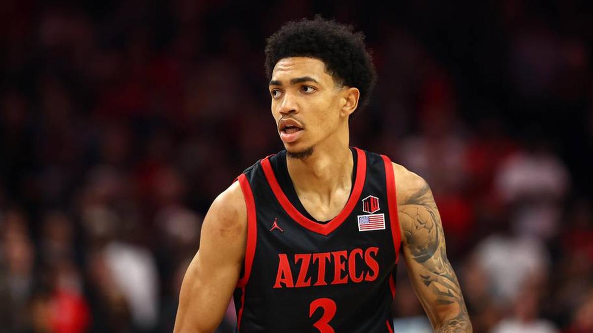  Dec 20, 2025; Phoenix, Arizona, USA; San Diego State Aztecs guard Elzie Harrington (3) | Mark J. Rebilas-Imagn Images 
