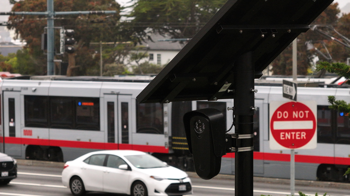 Massie Bill Would Bar Funding for Police Using Flock License Plate Readers 