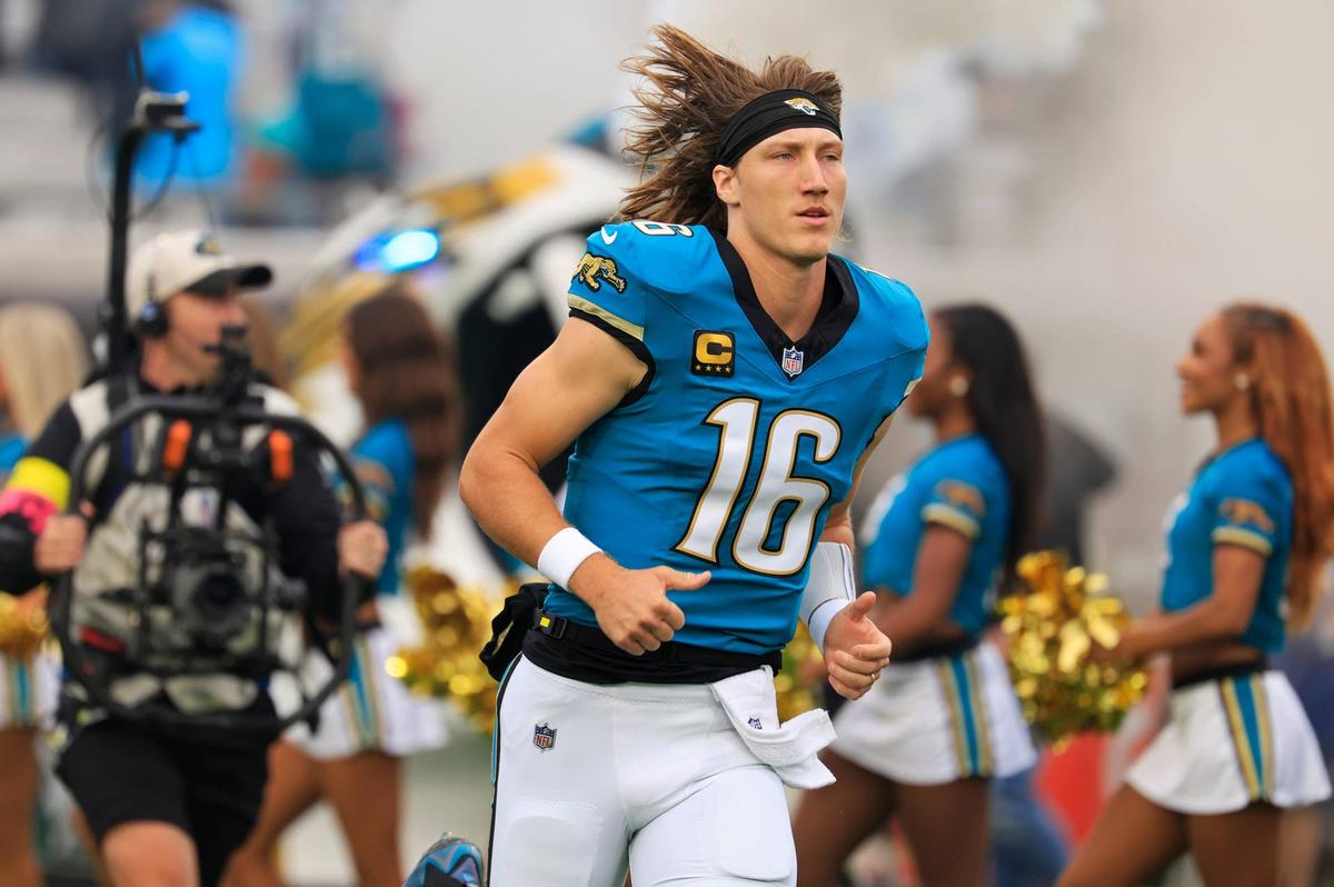  Jacksonville Jaguars quarterback Trevor Lawrence (16). Corey Perrine/Florida Times-Union