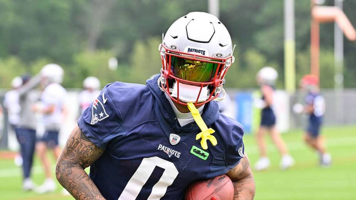  Jun 9, 2025; Foxborough, MA, USA; New England Patriots cornerback Christian Gonzalez (0) runs after the catch during minicamp at Gillette Stadium. Mandatory Credit: Eric Canha-Imagn Images | IMAGN IMAGES via Reuters Connect 