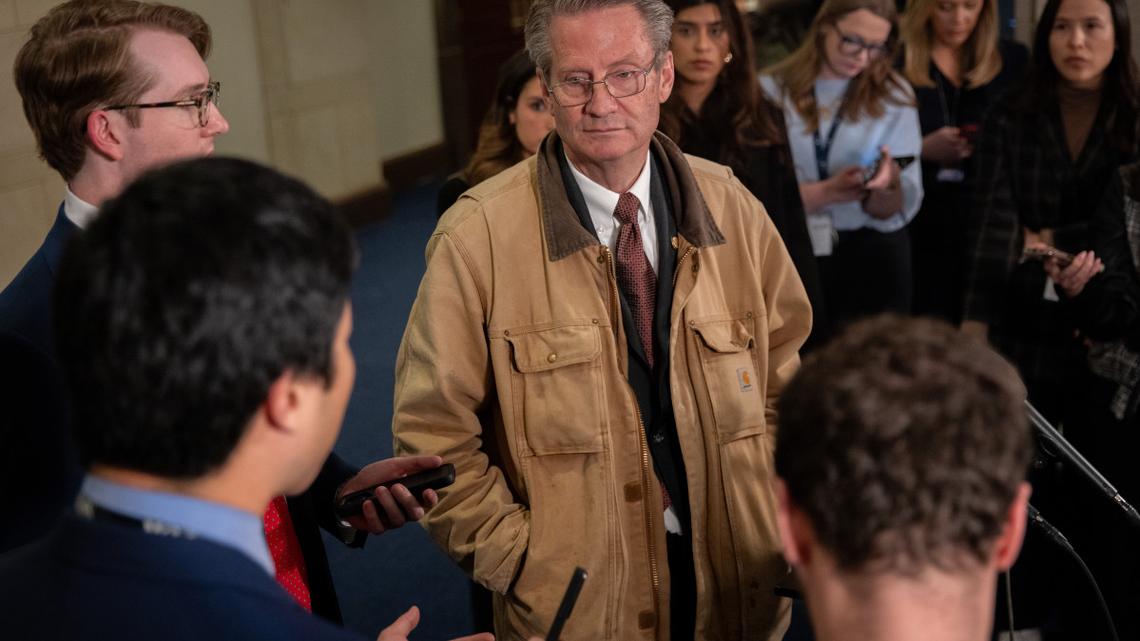 U.S. Congressman Warns Public That Truth About Aliens Would Make the Country Come 'Unglued' 