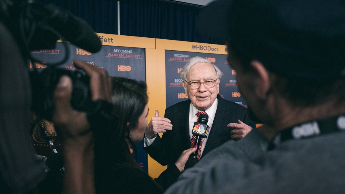  Warren Buffett's favorite market valuation indicator has climbed above 233%, signaling stock prices may be dangerously detached from economic fundamentals. 