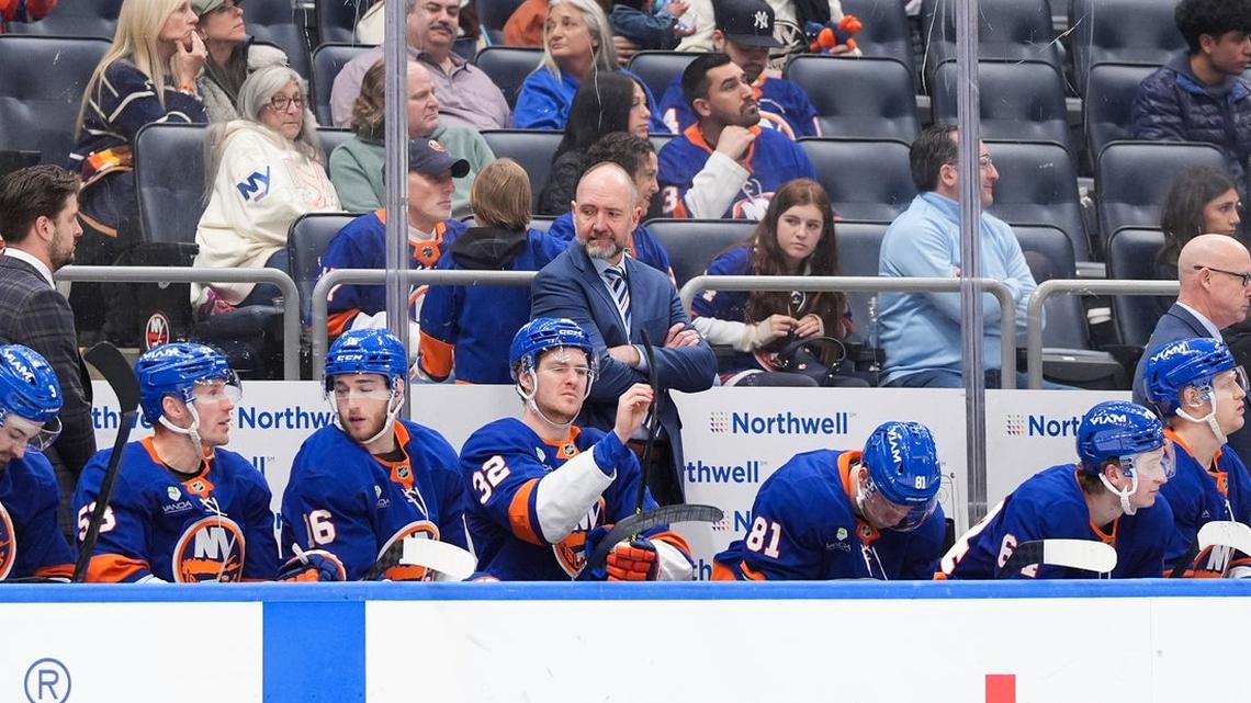 Islanders face Canadiens, must win last two games to have shot at playoffs    
