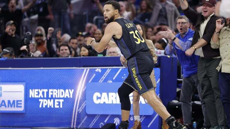 Warriors escape 25-point hole behind Stephen Curry's 31, top Lakers 