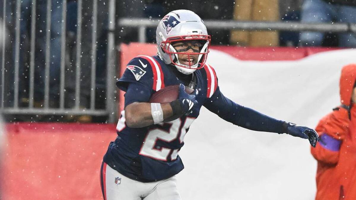  Jan 18, 2026; Foxborough, MA, USA; New England Patriots cornerback Marcus Jones (25) reacts after scoring a touchdown in the second quarter against the Houston Texans in an AFC Divisional Round game at Gillette Stadium. Mandatory Credit: Brian Fluharty-Imagn Images | IMAGN IMAGES via Reuters Connect 