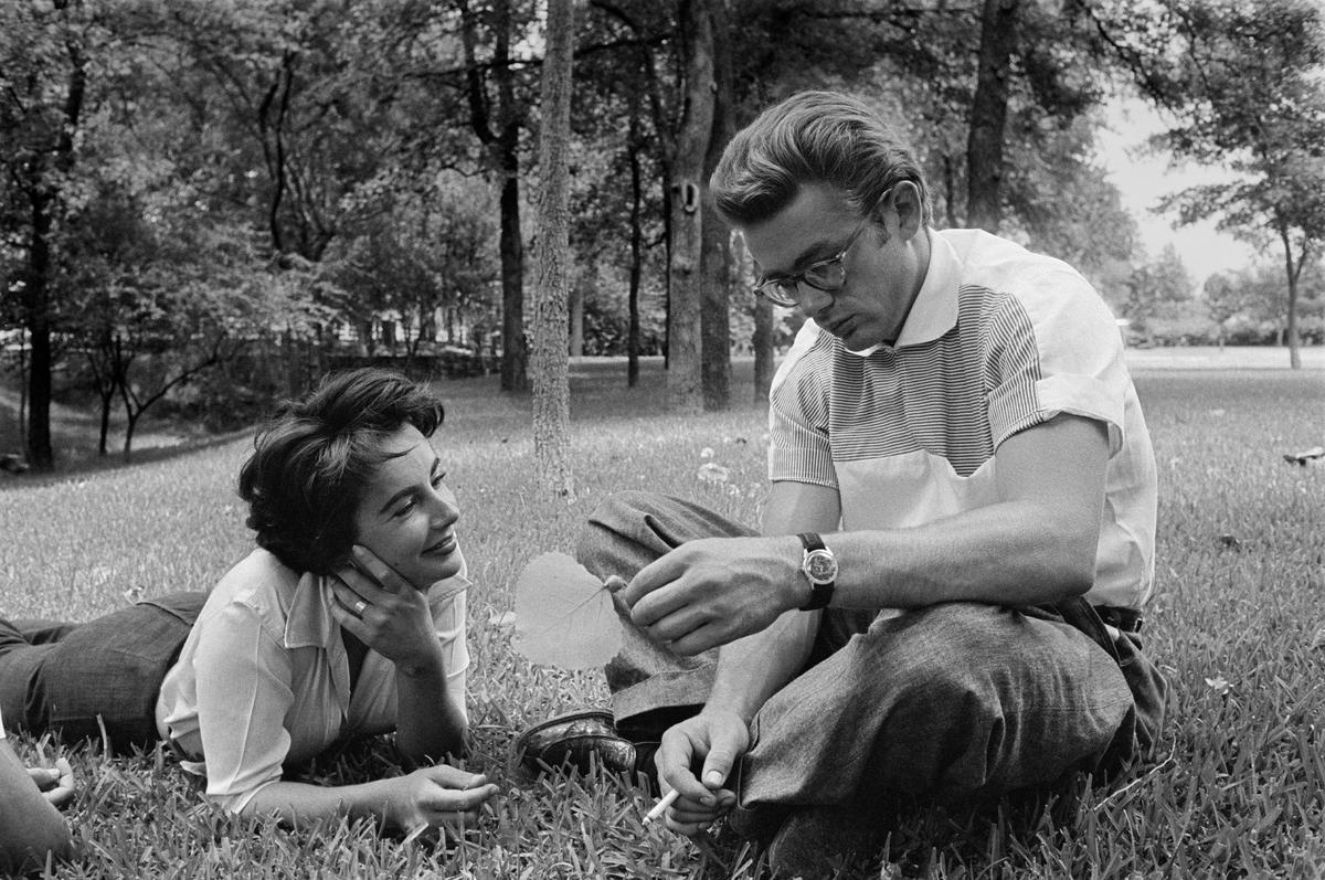 James Dean and Elizabeth Taylor on the set of ‘Giant’Donaldson Collection / Contributor