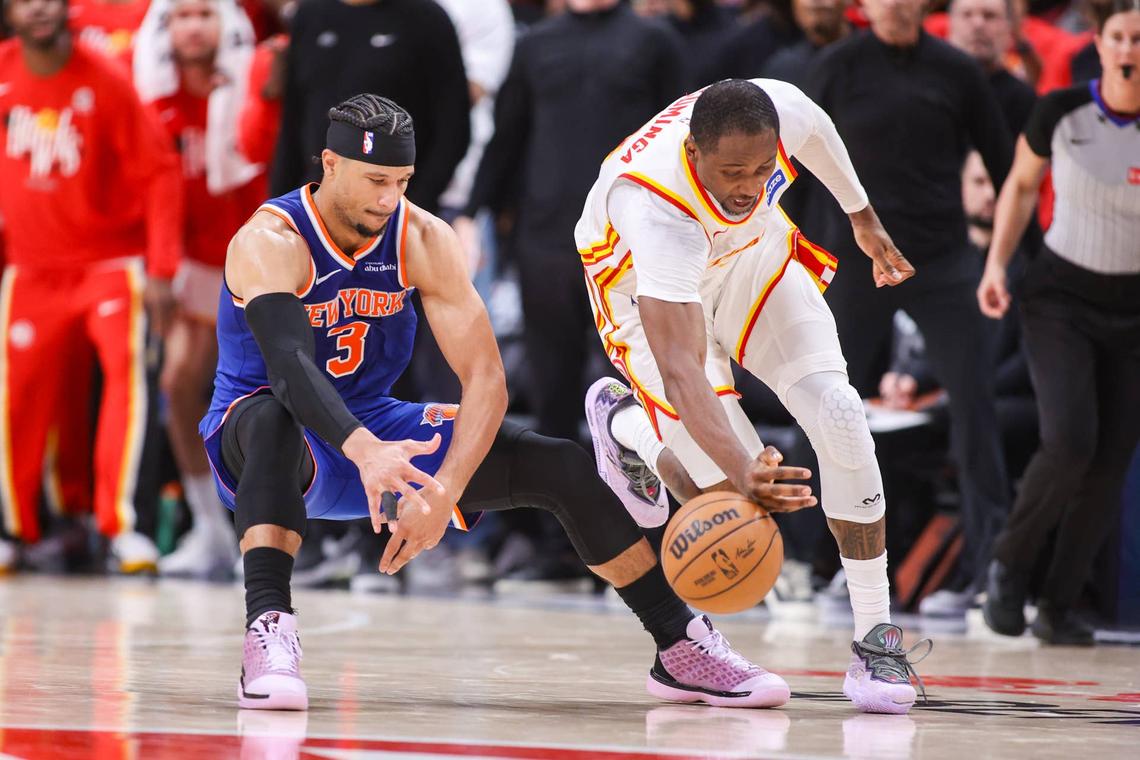  New York Knicks guard Josh Hart (3) has the ball stolen by Atlanta Hawks forward Jonathan Kuminga (0) in the fourth quarter during game three of the first round of the 2026 NBA Playoffs. Brett Davis-Imagn Images