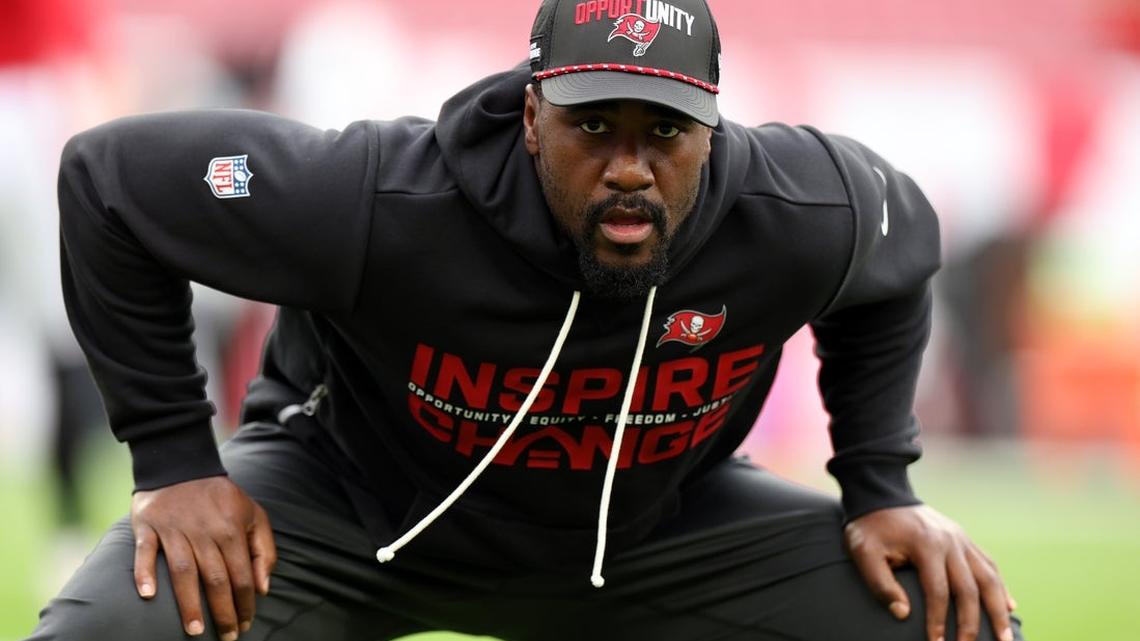 Buccaneers LB Lavonte David retires after 14 seasons