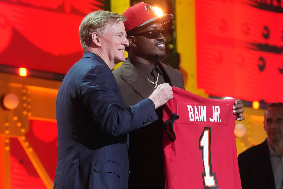  The Bucs got massive gift when Miami pass rusher Rueben Bain Jr. fell to them in the middle of the first round. (Kirby Lee-Imagn Images)