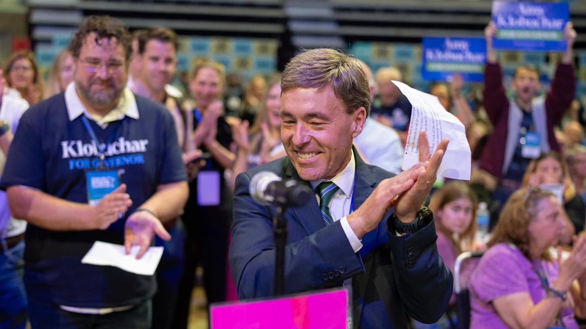Ben Schierer applauds as U.S. Sen. Amy Klobuchar is nominated for governor on the first day of the DFL State Convention on May 29, 2026, at the Mayo Civic Center in Rochester, Minn. (Alex Kormann/The Minnesota Star Tribune/TNS)