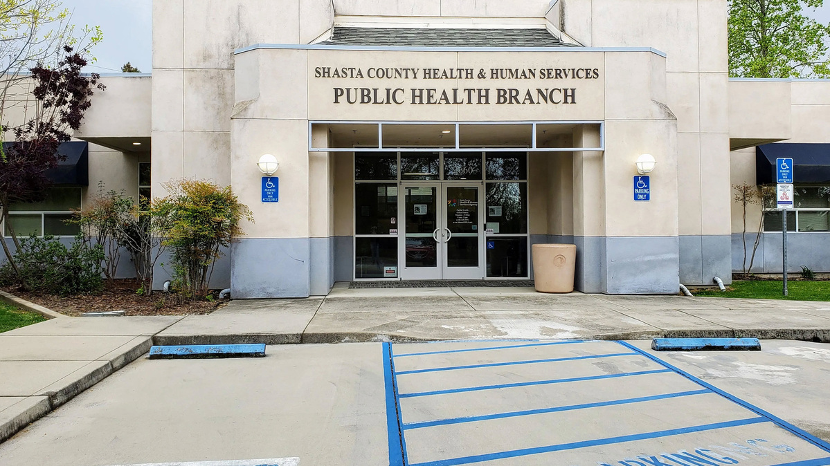 California’s Shasta County stopped a measles outbreak from spreading, enlisting teachers, church leaders, and other trusted community members to get the public on board with health guidelines. (Drew Askeland/Redding Record Searchlight/KFF Health News/TNS)