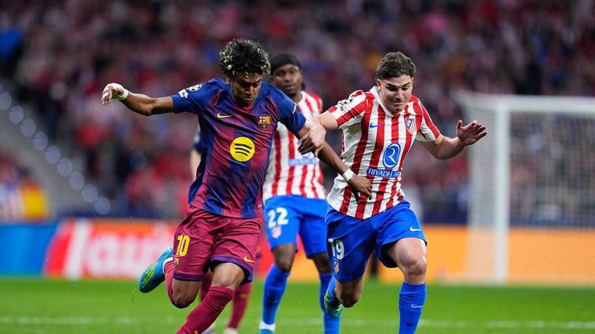  Barcelona's interest in Álvarez has been known for years. | Dennis Agyeman/Europa Press/Getty Images 
