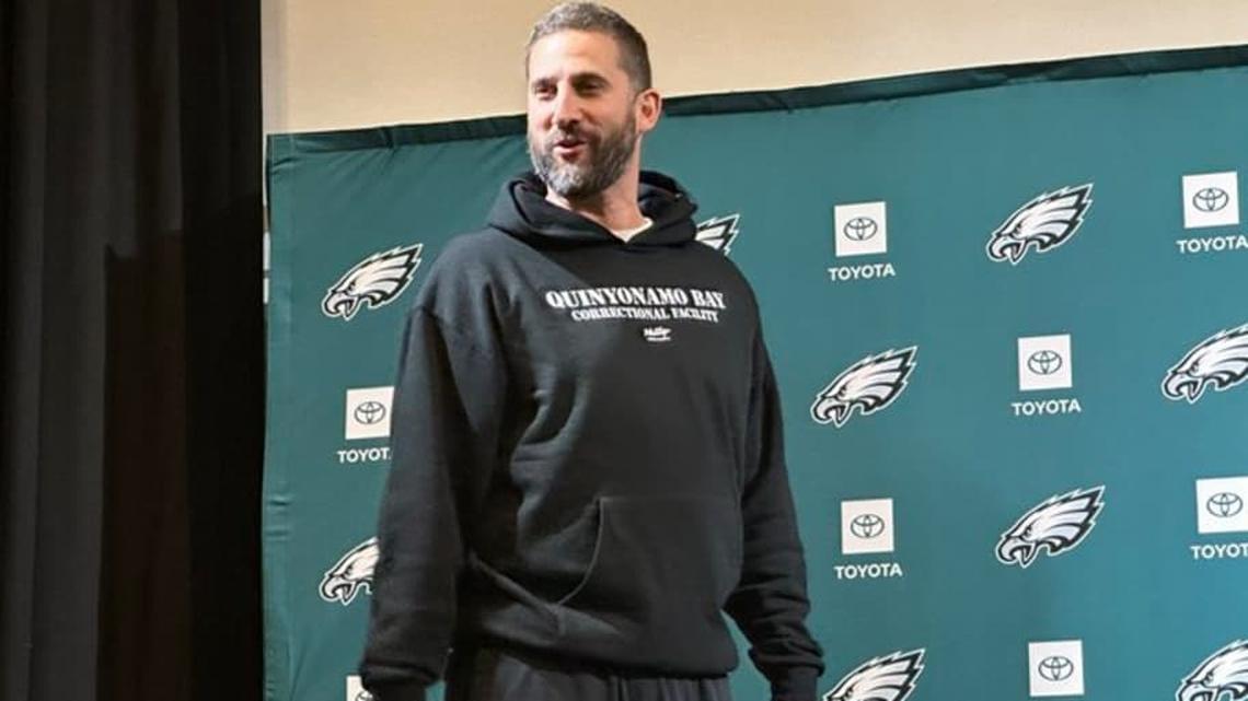  Nick Sirianni meets with reporters before practice on Dec. 11, 2024. | John McMullen/Eagles On SI 