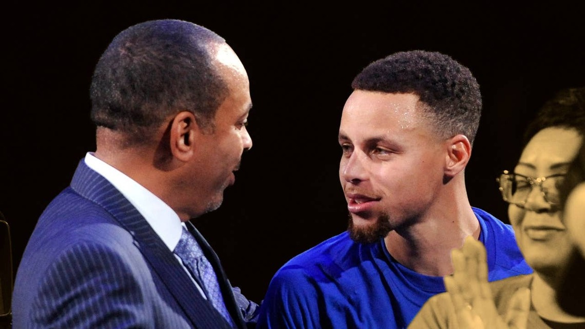 "Little guy, thinking he's doing pretty good and dad come in" – Dell Curry revealed how he rebuilt the shot that changed NBA history 