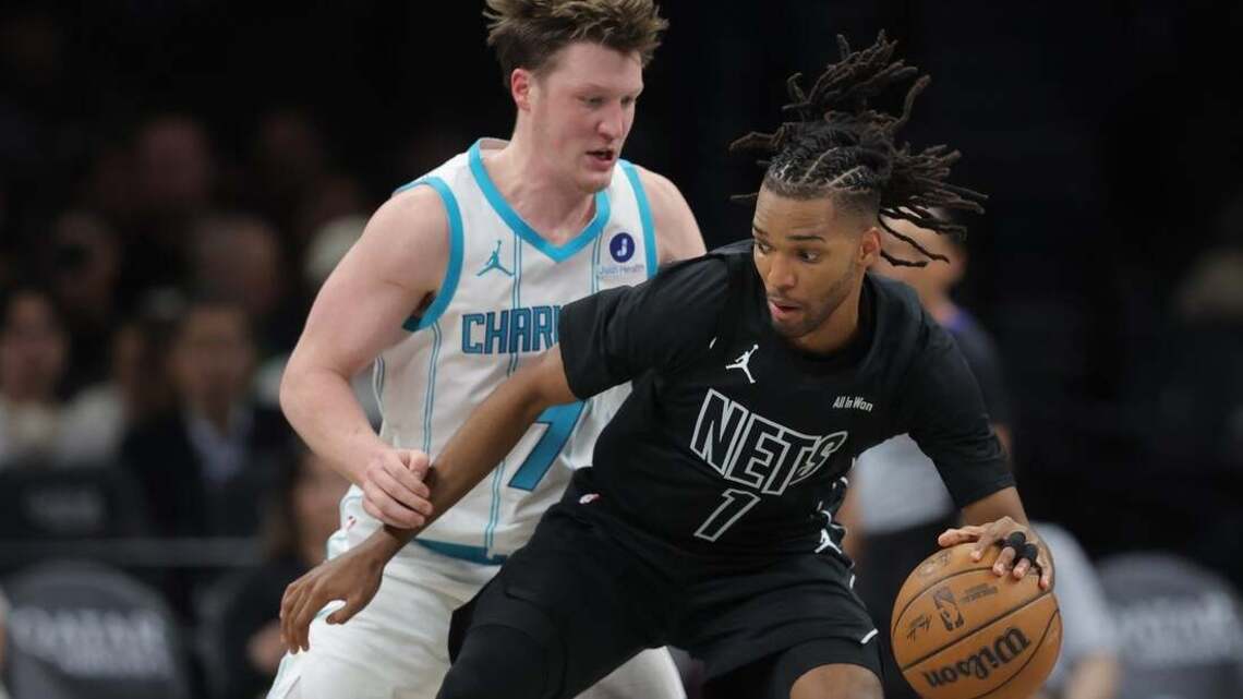 Lakers sign developing forward Ziaire Willaims 