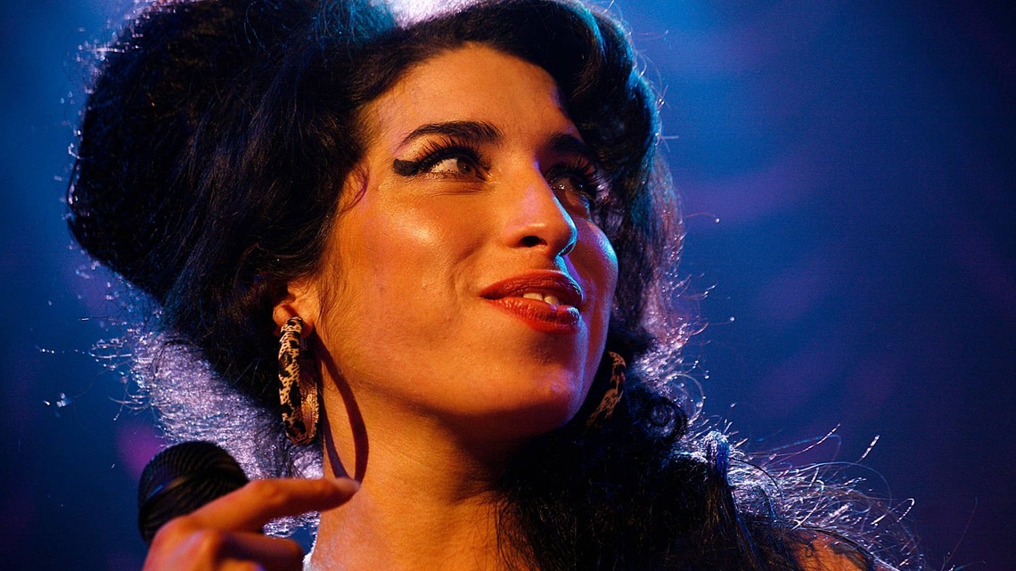 Ronnie Wood Remembers Amy Winehouse's Struggles and His Advice To Her 