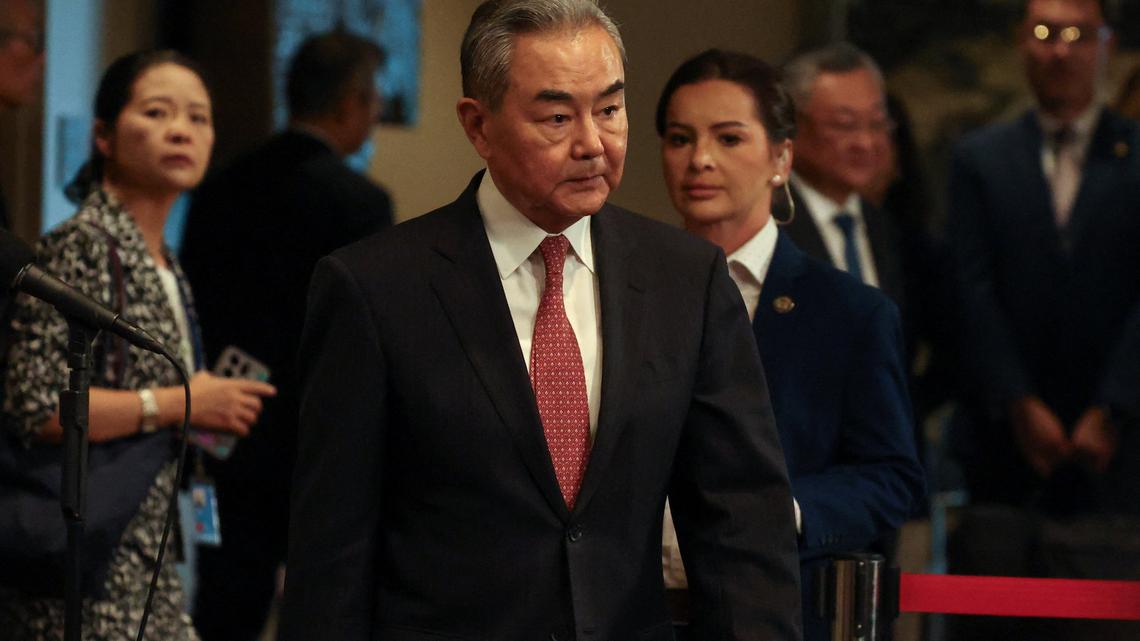 China willing to work with Czech government to improve ties 