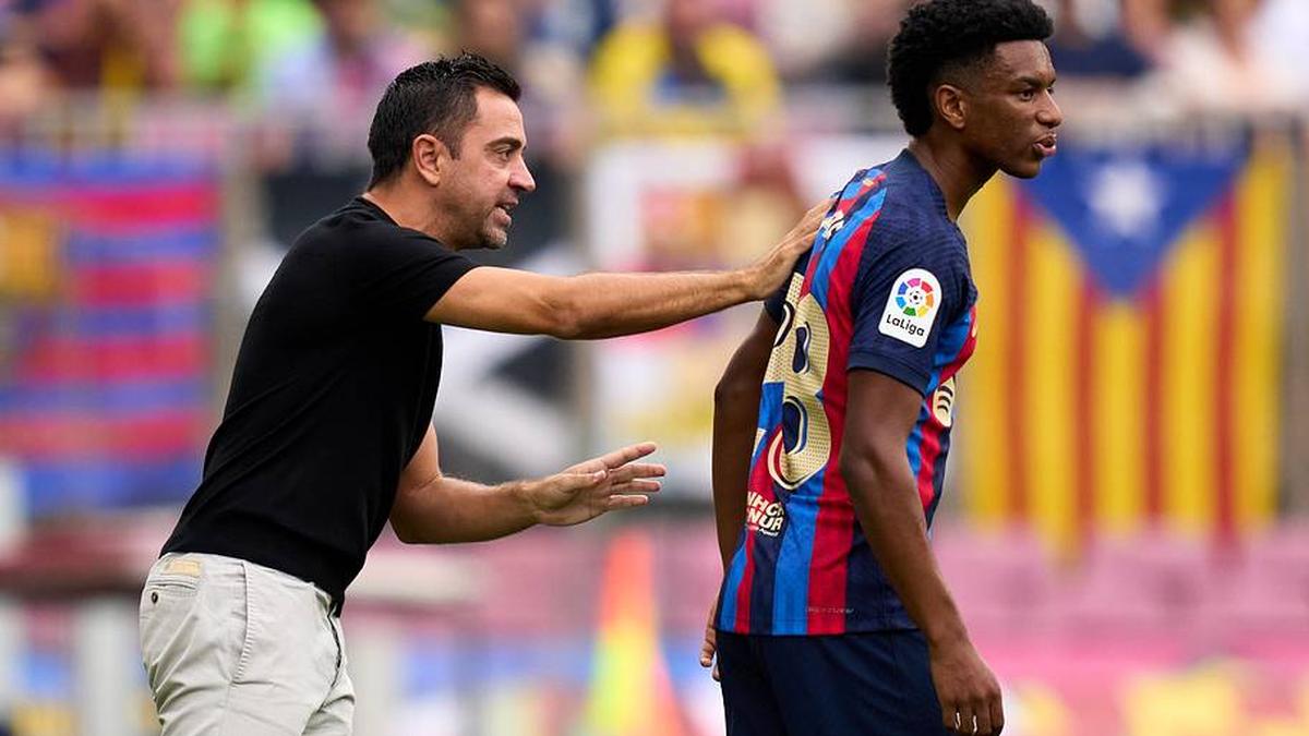  Alejandro Balde burst into the scene under Xavi. | Alex Caparros/Getty Images 